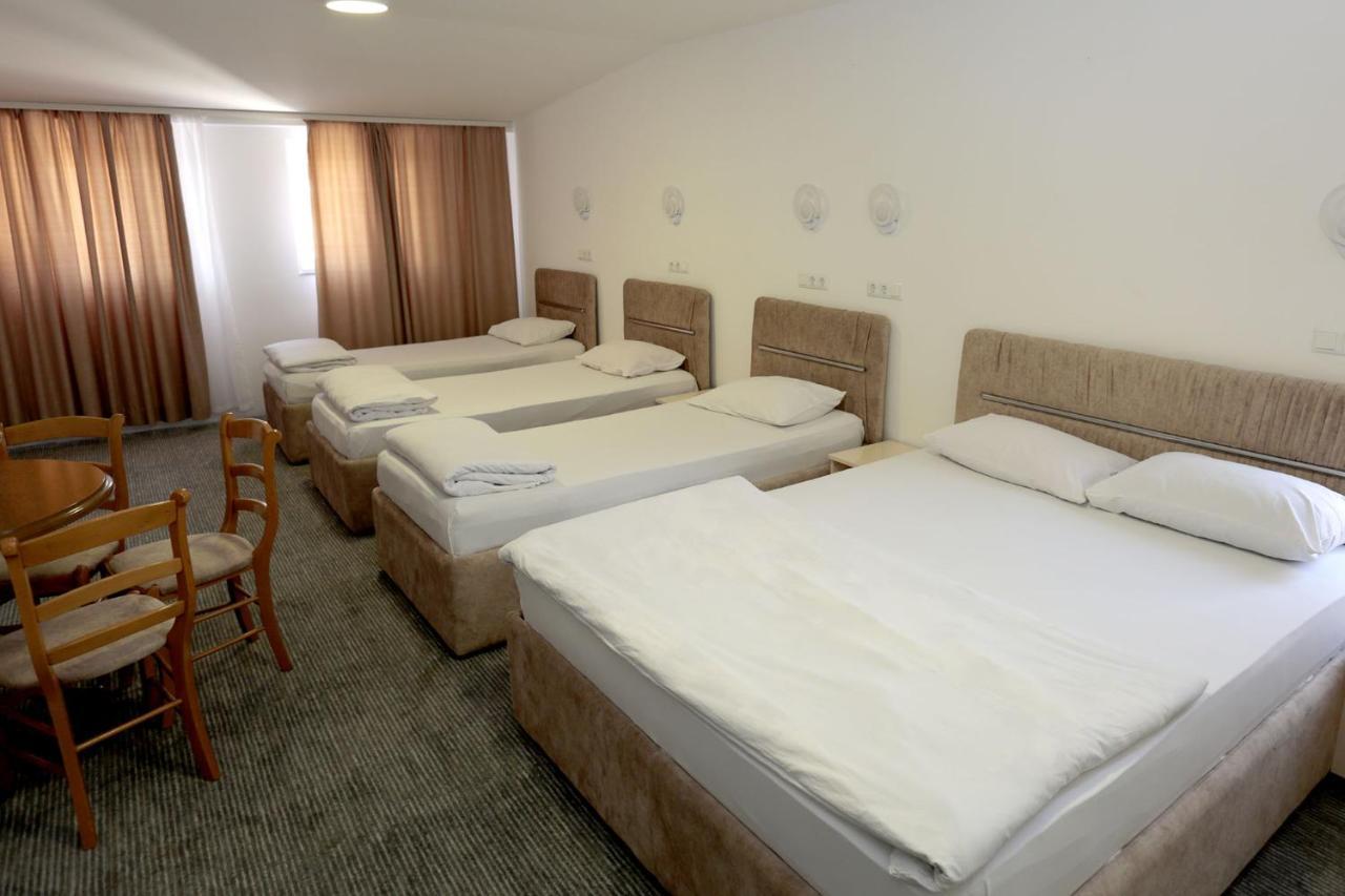 Bed and Breakfast Pansion Kipovi Tuzla Exterior foto